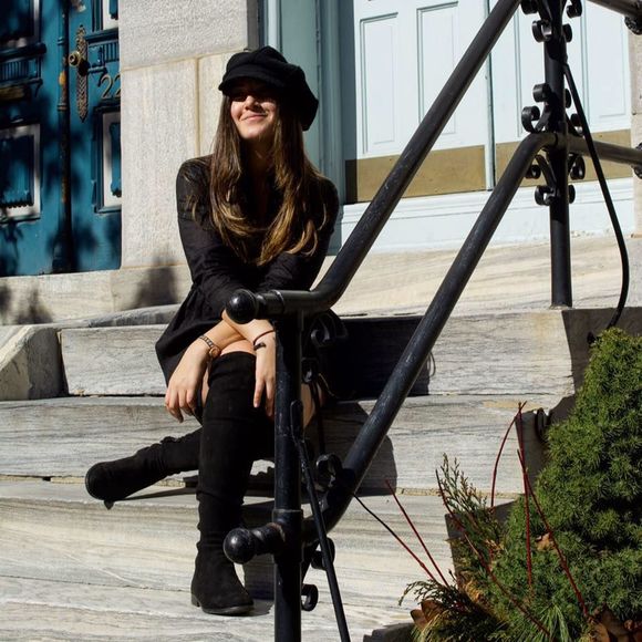 Meet your Posher, Yissel - Picture 1 of 1